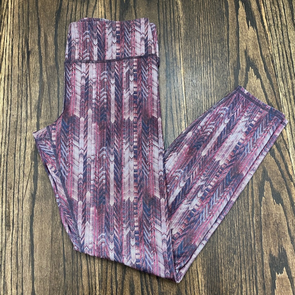 Fabletics Arrow Print Leggings